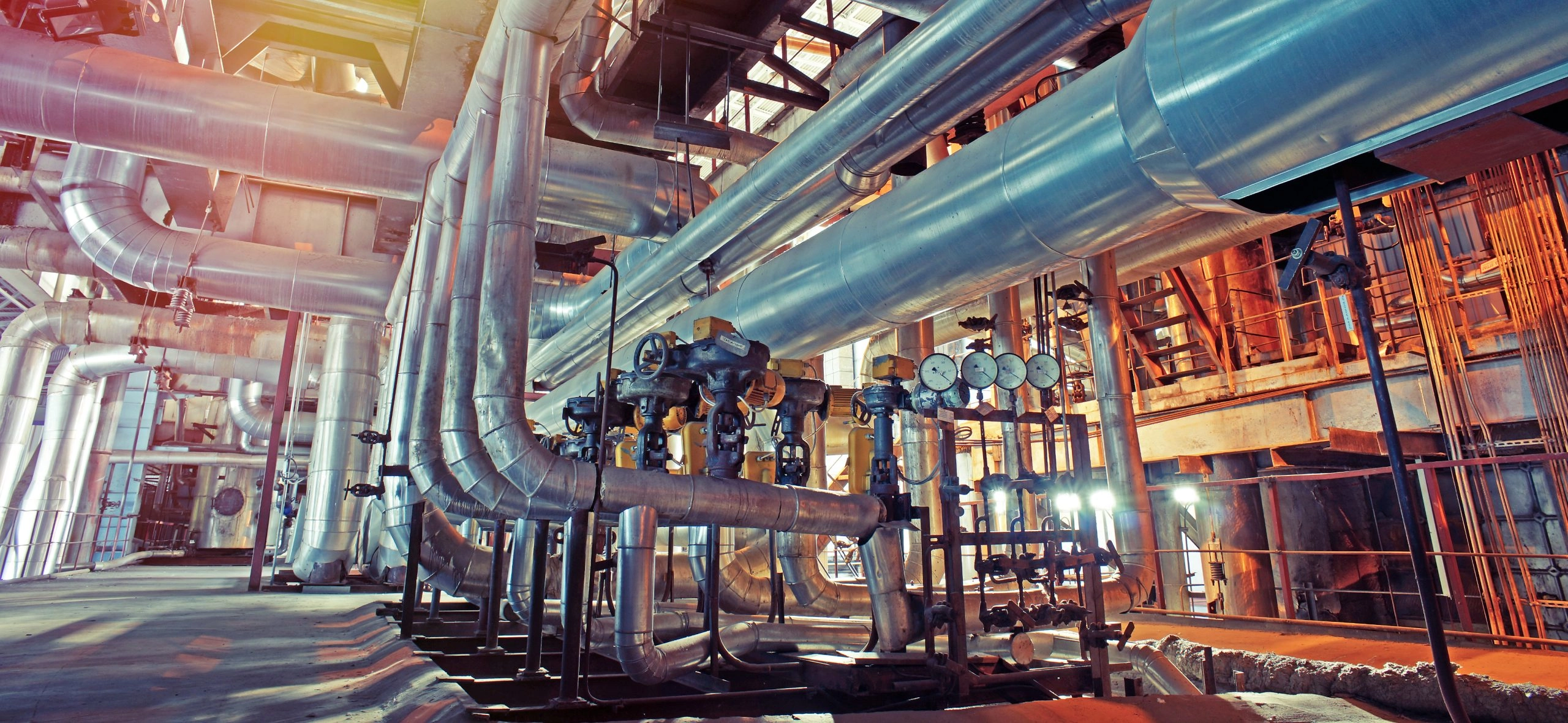 Industrielle Rohrleitungen und Anlagensteuerung im Maschinen- und Anlagenbau