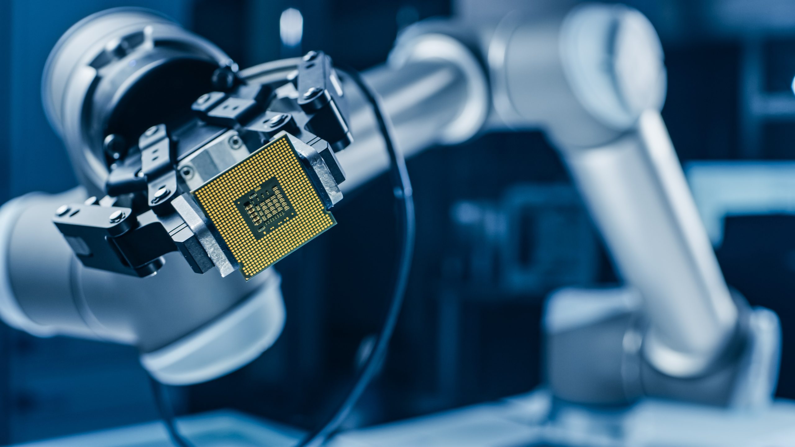 Industrieroboter mit elektronischem Bauteil